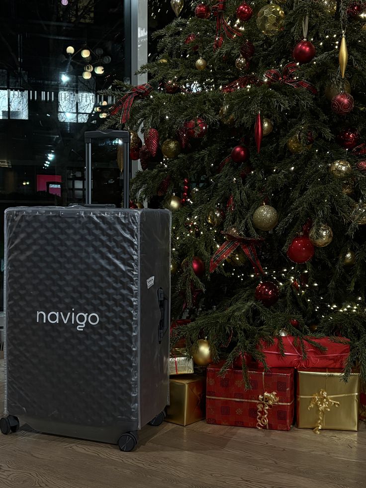 The Ultimate Festive Gift Guide for People Who Have Taste